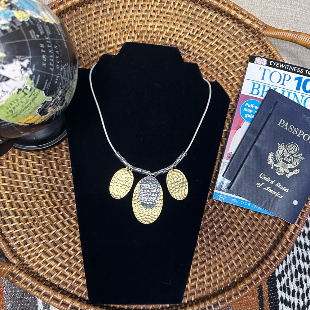 CHICO’S Silver Gold Leather Cord Hammered Metal Statement Necklace